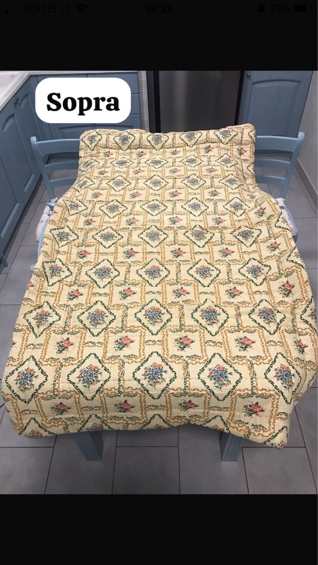 Trapuntino vintage beige a fiori grande