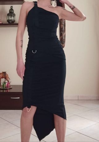 Completo top monospalla e gonna