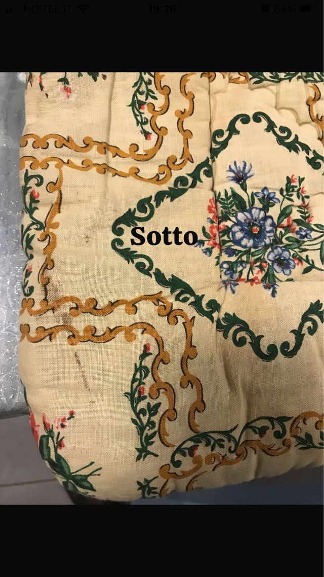 Trapuntino vintage beige a fiori piccolo