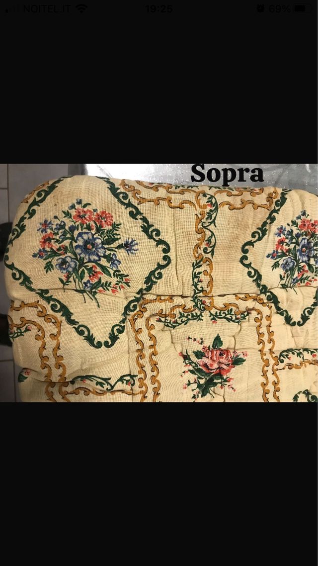 Trapuntino vintage beige a fiori piccolo