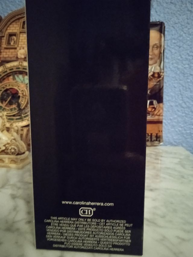 212 Vip Black 200ml 1Batch - Perfume