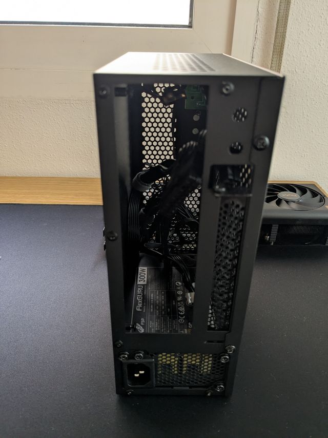 Caja ITX
