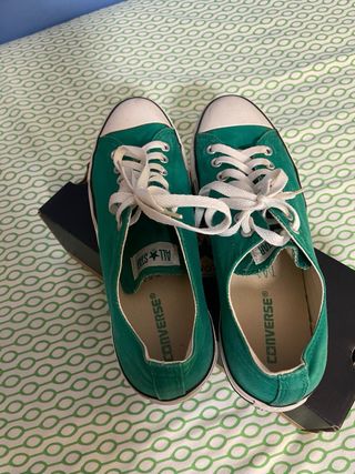 Vendo zapatillas Converse All Star en color verde,