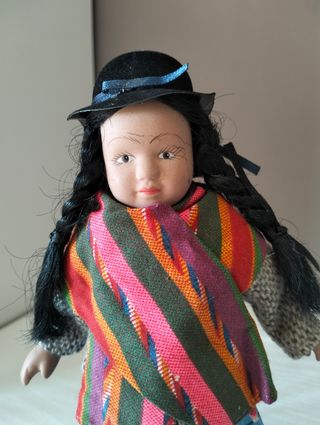Bambolina in ceramica - Bolivia