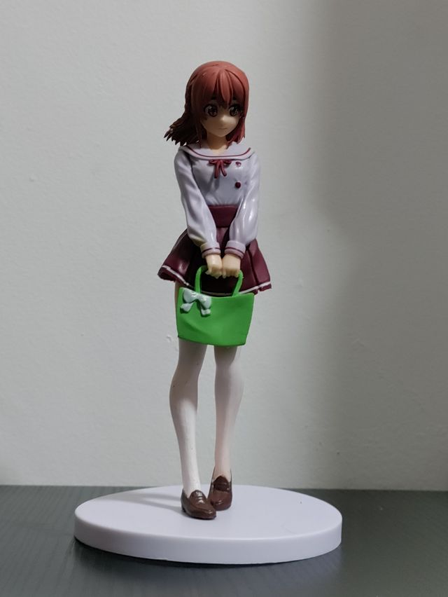 Action figure ragazza con gonna figure 