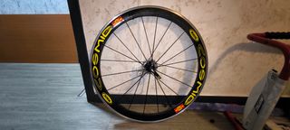 Rueda Mavic Cosmic de Carbono SSC 