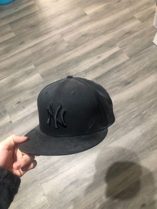Gorra new era negra