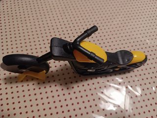 Taglia pizza a forma di moto 