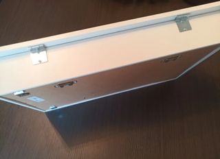 Expositor / Vitrina / Marco KASSEBY de IKEA