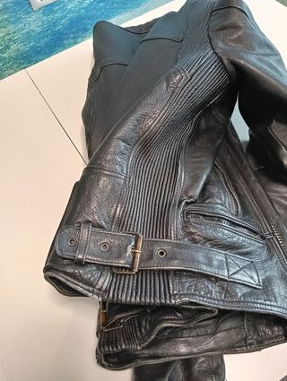 Cazadora cuero