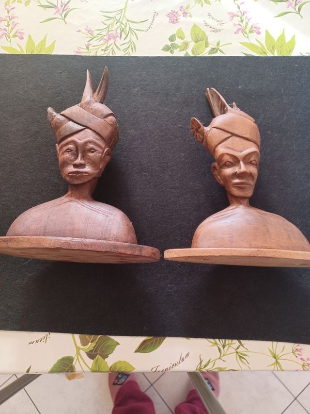 Coppia sculture indonesiane