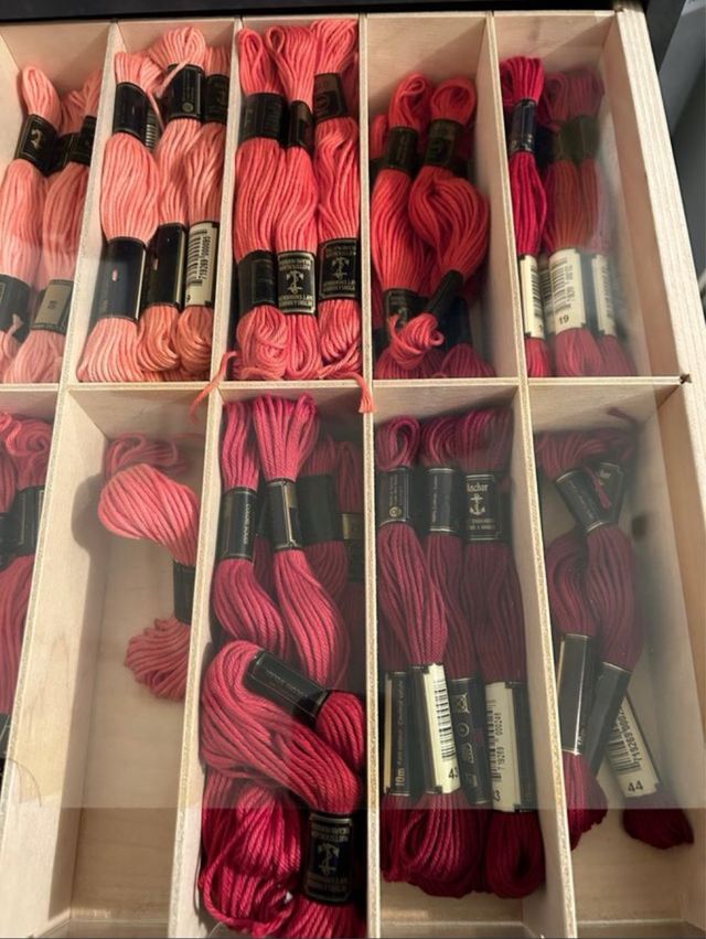 lotto matassine con cassettiera