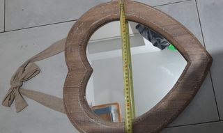 Specchio da parete a cuore