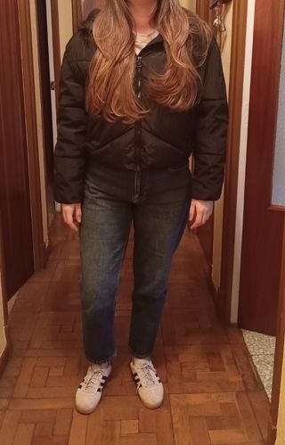 Plumifero corto negro