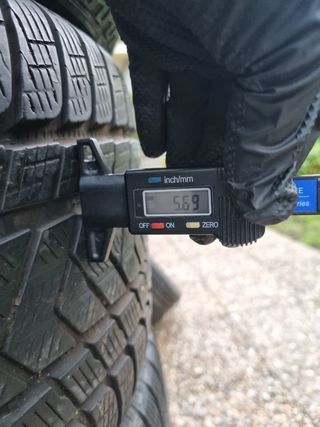 285 40 22 110W Pirelli Scorpion Winter