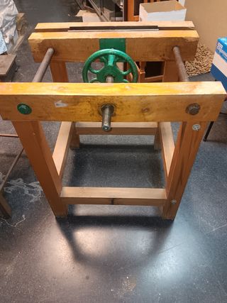 Prensa de encuadernación