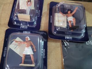 Figuras de plomo de antiguo egipto