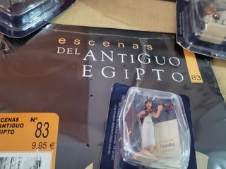 Figuras de plomo de antiguo egipto