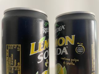 Lotto 2 Lattine Lemon Soda Superman e Wonder woman