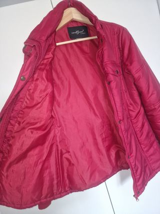 Abrigo rojo talla G