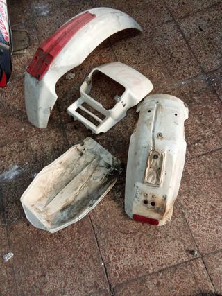 Plasticos honda XR 600 y asiento rebajado