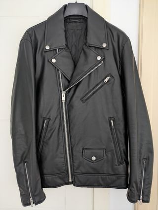 Chaqueta motera Uniqlo