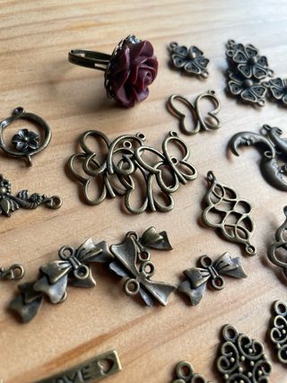 Crea bisutería y abalorios