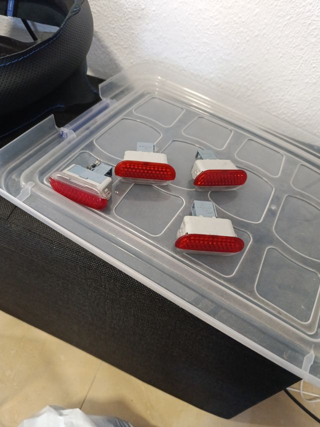 Pack de 4 luzes de cortesia Seat Leon Mk1