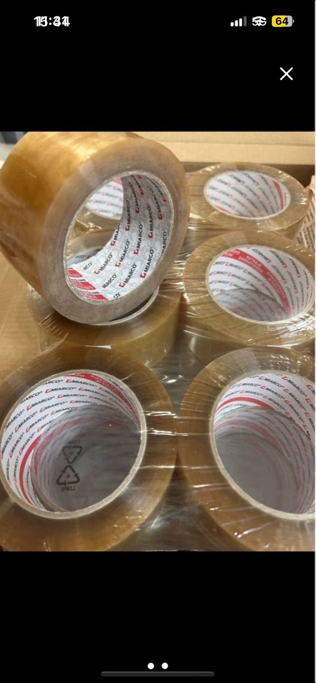 Rollo de cinta transparente