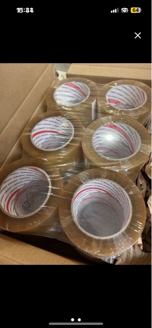 Rollo de cinta transparente