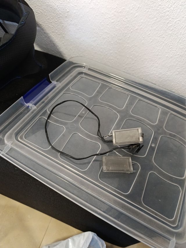 Conector de luz porta-luvas