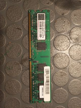 2 Memorias RAM 2GB DDR2 800 DIMM 5-5-5