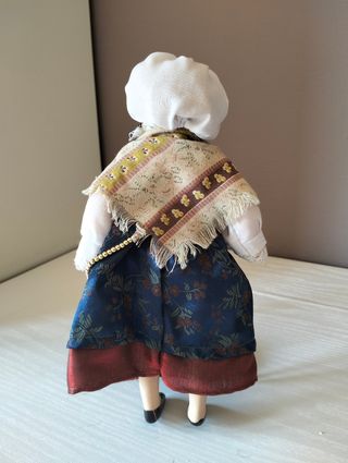 Bambolina in ceramica - Slovenia