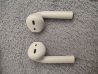 Airpods Apple segunda generación 