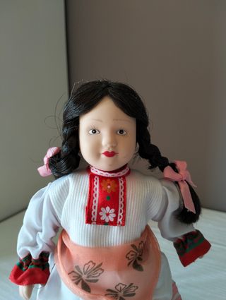 Bambolina in ceramica - Croazia