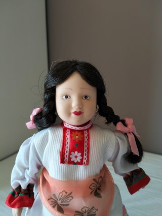 Bambolina in ceramica - Croazia