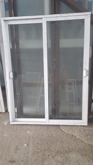 Ventana de aluminio