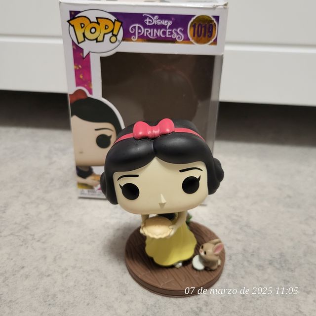 Funko pop Biancaneve con pastello