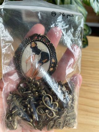 Crea bisutería y abalorios