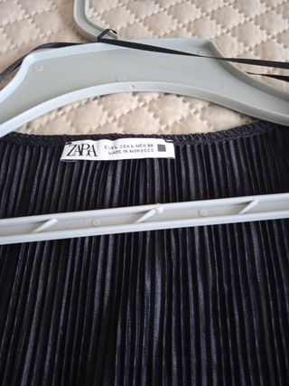 Camisola plissada preta Zara