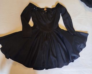 Vestido fiesta sexy escote ombros.