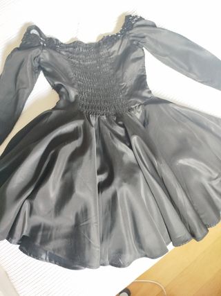 Vestido fiesta sexy escote ombros.
