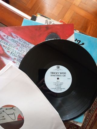 Vinilo Tricky Woo. Sometimes I Cry.