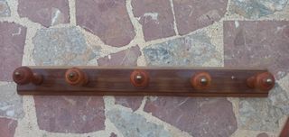 Percheros de madera de pared