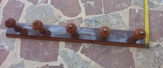 Percheros de madera de pared