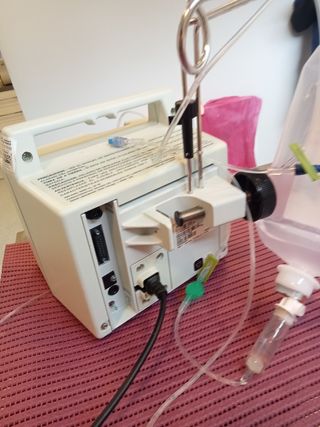 2 Bombas de infusión Hospira