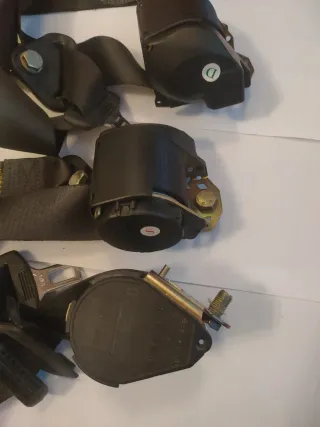 Cinturónes de seguridad de coche, furgoneta, etc.