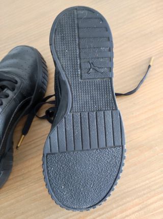 Zapatillas Puma, número 36