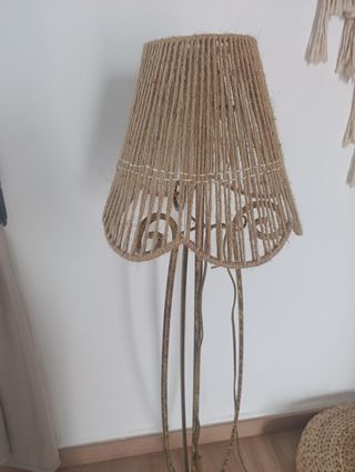 Lampara de pie