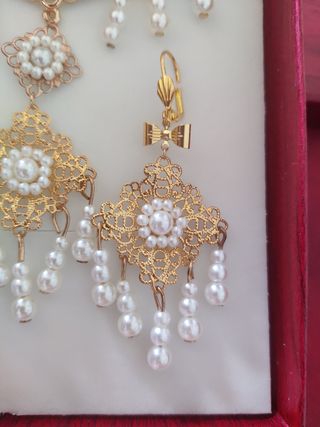 Aderezo fallera dorado perlas